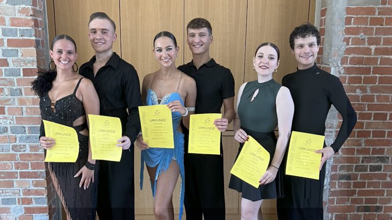 7 Paare, 11 Turniere, 17 Platzierungen und 2 Aufstiege