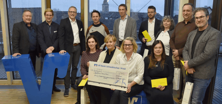 Eine Kooperationsehrung für unseren Verein von der VR Bank Schwäbischer Wald