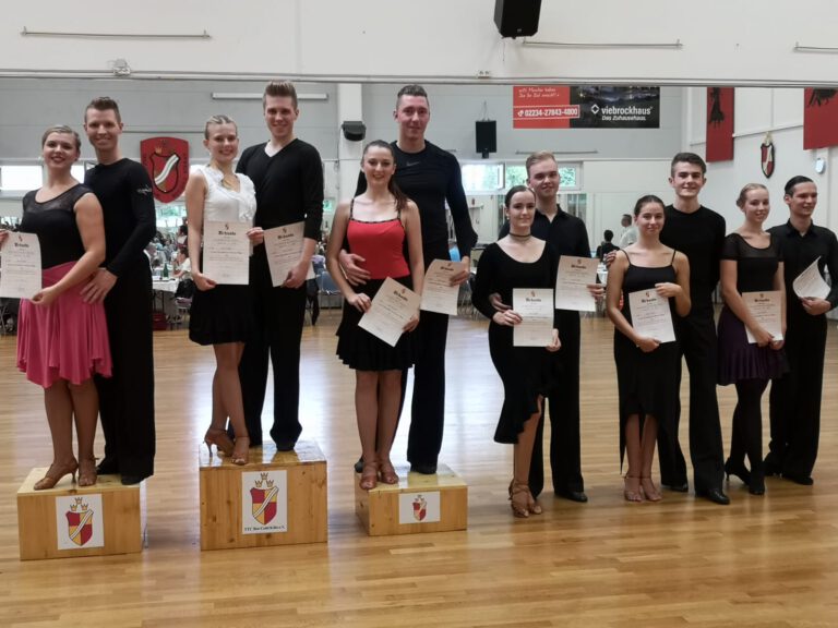 Erfolgreiche Turnierteilnahme der Lateintänzer des TSZW