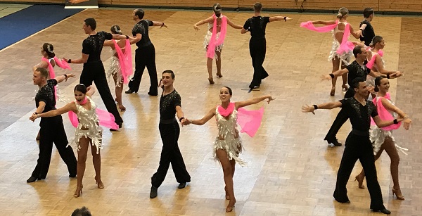 Saisonauftakt der Formationen